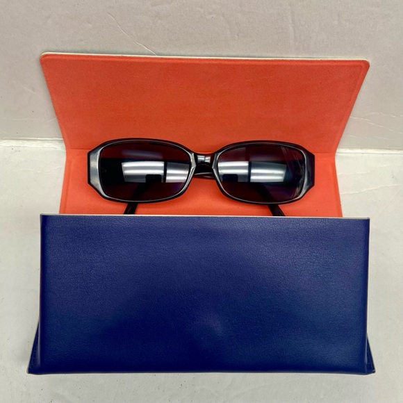 Fendi, Brown Tortoise Sunglasses with Gold Floral Design F924 215 135 - Picture 14 of 15